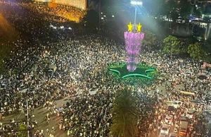 Bình Định kẹt xe chưa từng có trong đêm khai mạc lễ hội du lịch