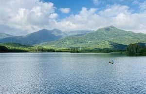 Bình Định: Xanh ngắt hồ Hố Voi