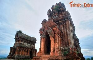 Điều đặc biệt của tòa tháp nghìn tuổi nghi bị xâm hại ở Bình Định