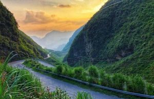 Cung đèo nào ở miền Bắc có tên nghĩa là sừng trời?