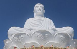 Chiêm ngưỡng tượng Phật ngồi lớn nhất Đông Nam Á ở Bình Định
