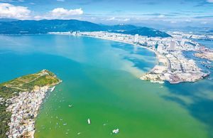 Bình Định phát huy lợi thế du lịch biển đảo