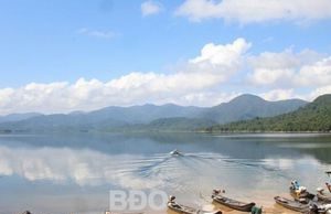 Cảnh giới khoáng đạt hồ Núi Một