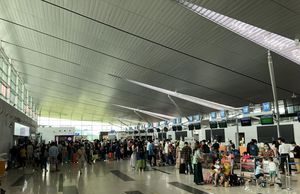 Người Việt nô nức đi du lịch