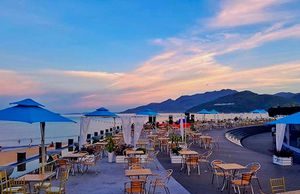 Bình Định cho mở lại nhà hàng, quán ăn