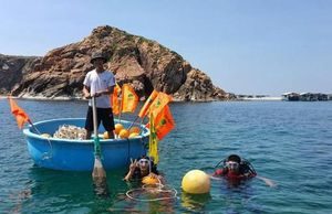 Phục hồi hệ sinh thái rạn san hô, phát triển du lịch biển