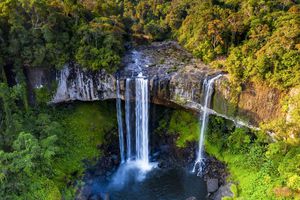 thumnail-706 Vẻ đẹp kỳ vĩ thác Hang Én