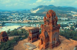 Tòa tháp tồn tại gần 1000 năm ở Bình Định