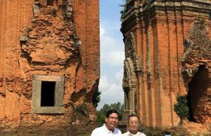 Viết dưới hạ nguồn sông Côn