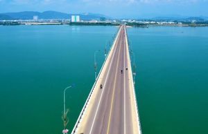 Cây cầu biểu tượng của Quy Nhơn