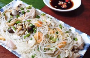 Về Bình Định thưởng thức song thằn – đặc sản bún tiến vua cực quý hiếm thời xưa