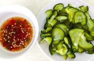 Món dưa hồng của bà mẹ quê