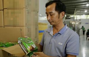 Người đàn ông mang bánh dừa nướng ‘chu du’ xứ sở kim chi