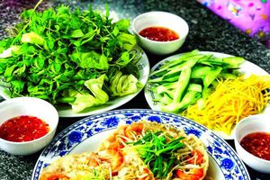 Ngồi ăn bên bếp lửa