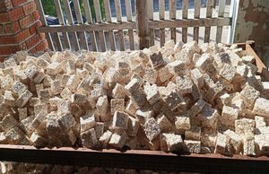 Ở nhà quê thấy phơi cốm là biết tết đang về