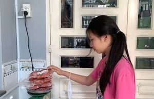 Đặc sản vùng miền hút khách, giá ổn định