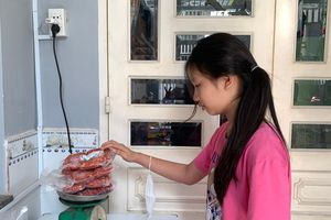 thumnail-868 Đặc sản vùng miền hút khách, giá ổn định