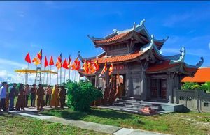 Ánh đạo vàng trên biển lớn, kỳ 2: Thăm quần thể 9 ngôi chùa Việt giữa Trường Sa